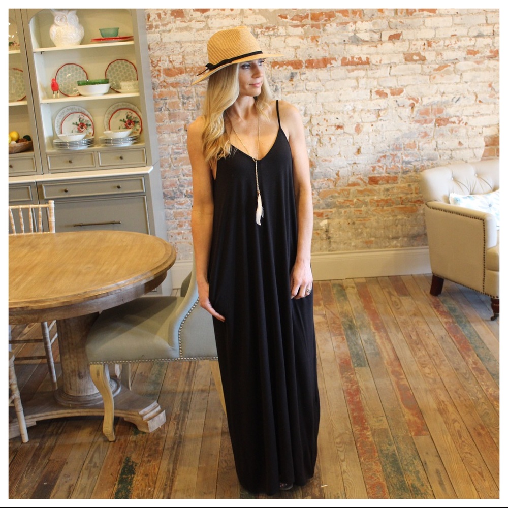✨LAST✨Black V Neck Cami Maxi Dress with Pockets - Picture 2 of 3